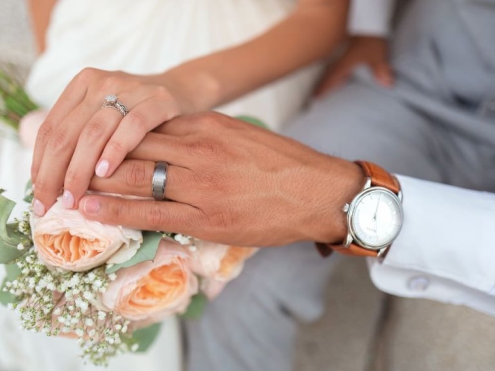 A couple getting married at Margaritaville Beach Resort in Nassau